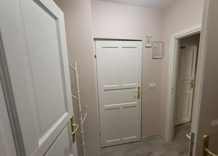 Apartament Pokój Z Aneksem Kuchennym *